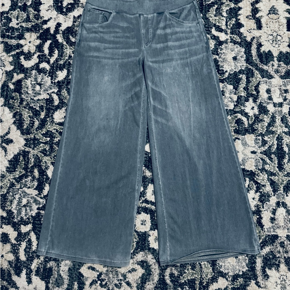 Wide-Leg Blue Jeans